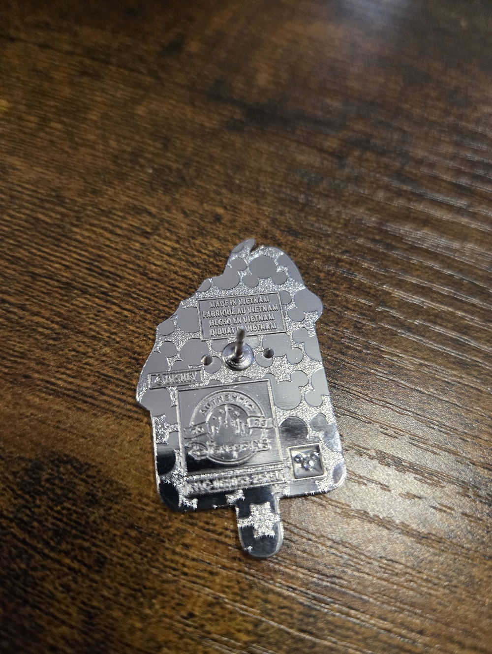 Disney Pinocchio Popsicle Pin - Picture 4 of 4